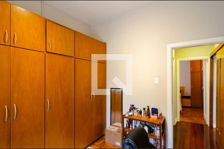 Casa à venda com 303m², 3 quartos e 3 vagasQuarto 2