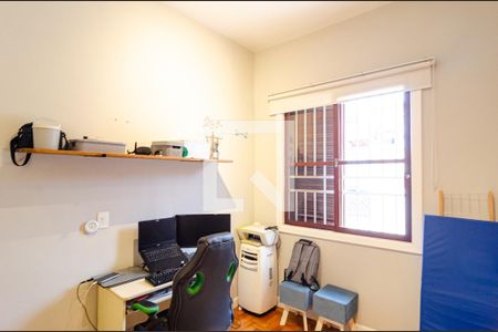 Casa à venda com 303m², 3 quartos e 3 vagasQuarto 2