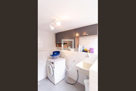 Casa à venda com 303m², 3 quartos e 3 vagasLavanderia