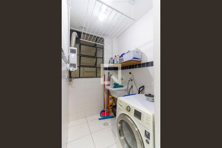 Apartamento à venda com 79m², 2 quartos e sem vaga Apartamento à venda com 79m², 2 quartos e sem vagaÁrea de Serviço