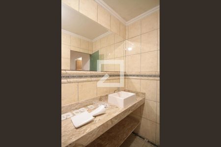 Casa à venda com 280m², 3 quartos e 4 vagasBanheiro