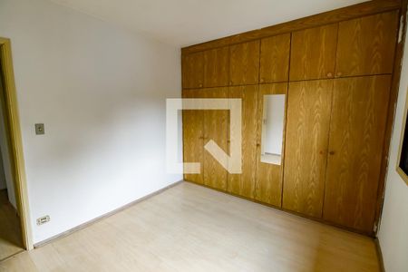 Quarto 1 de casa para alugar com 2 quartos, 80m² em Jardim Taboão, São Paulo