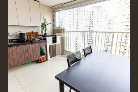 Apartamento à venda com 74m², 3 quartos e 1 vagaVaranda
