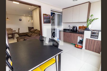 Apartamento à venda com 74m², 3 quartos e 1 vagaVaranda