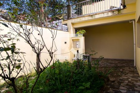 Casa à venda com 100m², 2 quartos e 4 vagas Casa à venda com 100m², 2 quartos e 4 vagasJardim