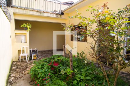 Casa à venda com 100m², 2 quartos e 4 vagas Casa à venda com 100m², 2 quartos e 4 vagasJardim