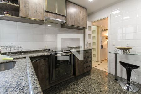 Apartamento à venda com 98m², 3 quartos e 2 vagas Apartamento à venda com 98m², 3 quartos e 2 vagasCozinha