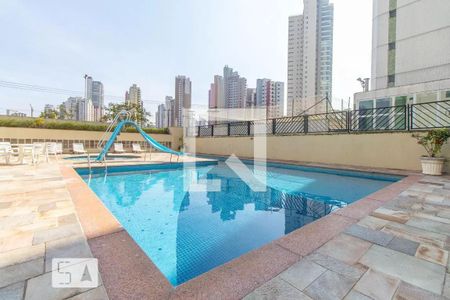 Apartamento à venda com 98m², 3 quartos e 2 vagas Apartamento à venda com 98m², 3 quartos e 2 vagasPiscina
