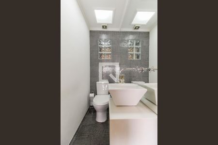 Apartamento à venda com 98m², 3 quartos e 2 vagas Apartamento à venda com 98m², 3 quartos e 2 vagasLavabo