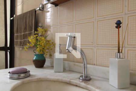 Casa à venda com 400m², 3 quartos e 6 vagasBanheiro