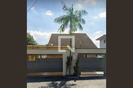 Casa à venda com 790m², 4 quartos e 6 vagasFachada