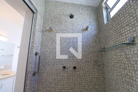 Casa à venda com 790m², 4 quartos e 6 vagasDetalhe do Banheiro da Suíte 2