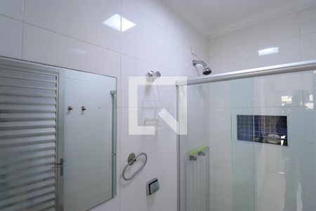 Casa à venda com 790m², 4 quartos e 6 vagasBanheiro de serviço