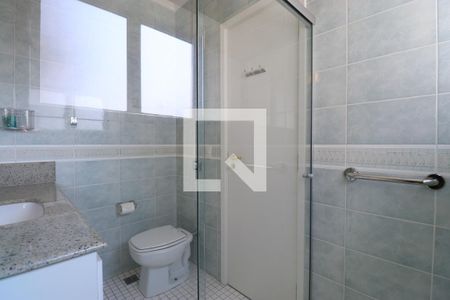 Casa à venda com 790m², 4 quartos e 6 vagasBanheiro da Suíte 3