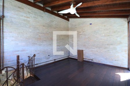 Casa à venda com 790m², 4 quartos e 6 vagasEdicula