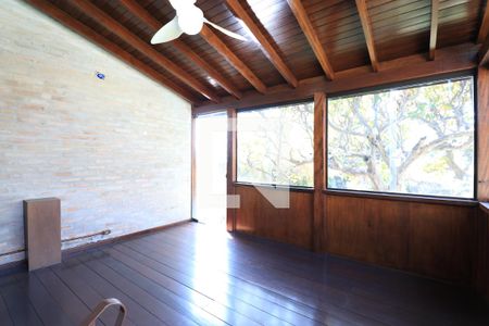 Casa à venda com 790m², 4 quartos e 6 vagasEdicula