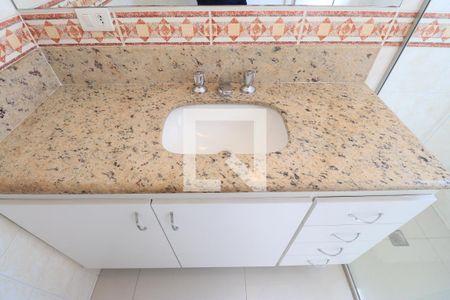 Casa à venda com 790m², 4 quartos e 6 vagasBanheiro da Suíte 1