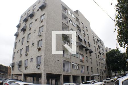 Apartamento à venda com 55m², 2 quartos e 1 vaga Apartamento à venda com 55m², 2 quartos e 1 vagaFachada