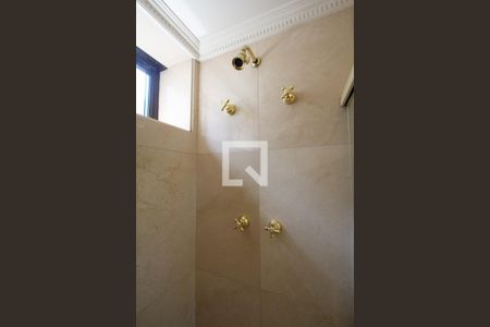 Apartamento à venda com 335m², 4 quartos e 6 vagasBanheiro da Suíte 1