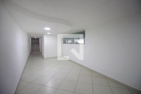 Apartamento para alugar com 85m², 3 quartos e 2 vagasHall social