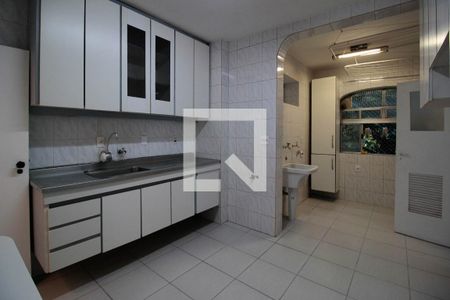 Apartamento à venda com 102m², 2 quartos e 1 vagaCozinha