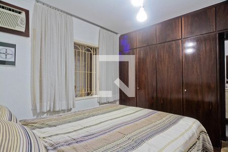 Casa à venda com 125m², 4 quartos e 2 vagasSuíte