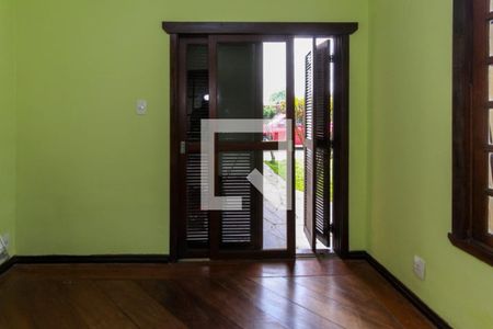 Casa à venda com 200m², 4 quartos e 3 vagas