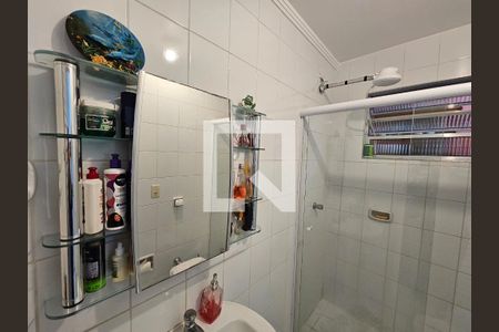 Casa à venda com 250m², 3 quartos e 2 vagasBanheiro 2