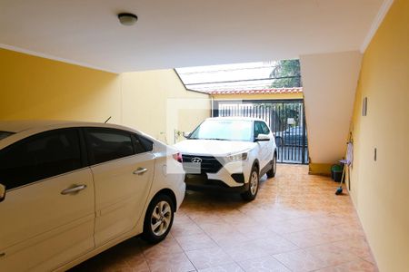 Casa à venda com 150m², 3 quartos e 4 vagas Casa à venda com 150m², 3 quartos e 4 vagasGaragem