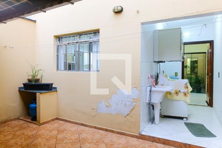 Casa à venda com 150m², 3 quartos e 4 vagas Casa à venda com 150m², 3 quartos e 4 vagasChurrasqueira e Quintal