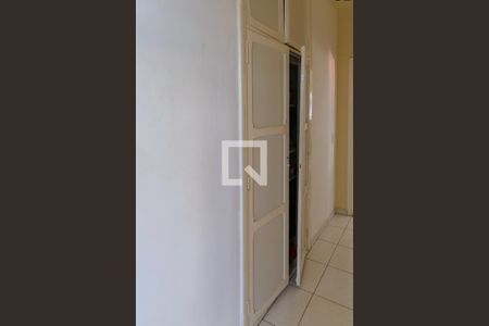 Apartamento à venda com 70m², 3 quartos e sem vaga Apartamento à venda com 70m², 3 quartos e sem vagaCorredor