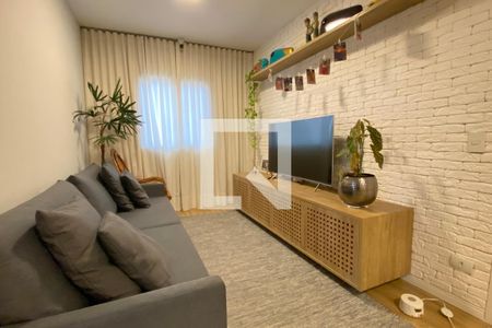 Casa de condomínio à venda com 360m², 4 quartos e 4 vagasSala de TV