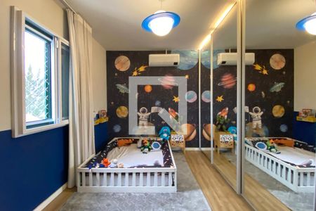 Casa de condomínio à venda com 360m², 4 quartos e 4 vagasSuíte 3