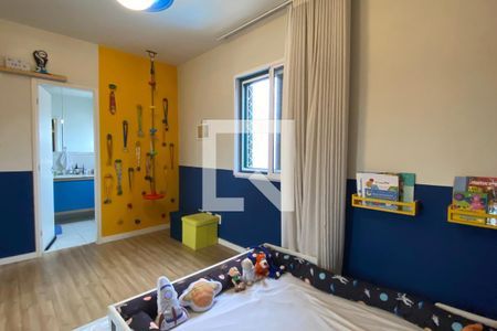 Casa de condomínio à venda com 360m², 4 quartos e 4 vagasSuíte 3