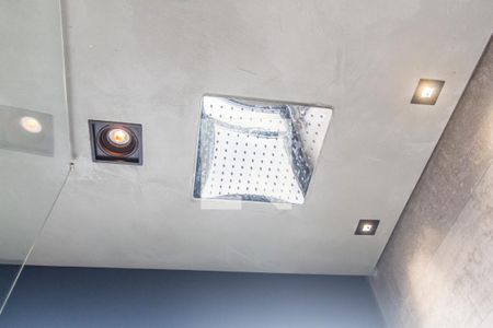 Apartamento à venda com 76m², 1 quarto e 2 vagas Apartamento à venda com 76m², 1 quarto e 2 vagasDetalhe do Banheiro da Suite