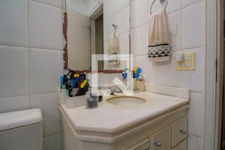 Apartamento à venda com 185m², 4 quartos e 3 vagasBanheiro da Suíte 1