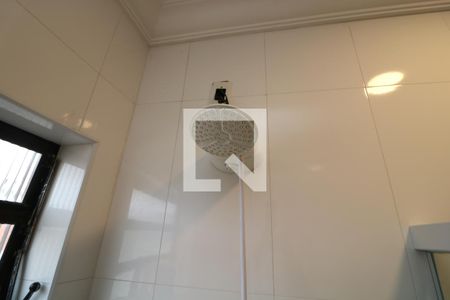 Casa à venda com 300m², 3 quartos e 5 vagasBanheiro do Quarto 2