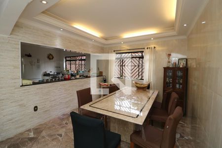 Casa à venda com 300m², 3 quartos e 5 vagasSala de Jantar