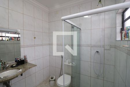 Casa à venda com 300m², 3 quartos e 5 vagasBanheiro do Quarto 3