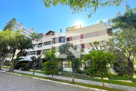 Apartamento à venda com 400m², 4 quartos e 3 vagas Apartamento à venda com 400m², 4 quartos e 3 vagasFachada
