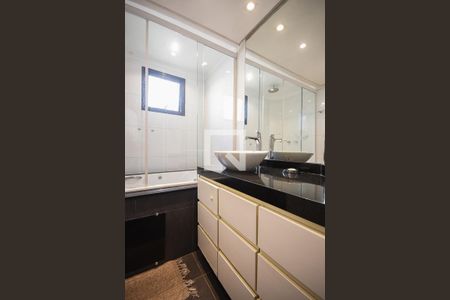 Apartamento à venda com 83m², 3 quartos e 2 vagas Apartamento à venda com 83m², 3 quartos e 2 vagasBanheiro