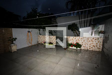 Casa para alugar com 300m², 3 quartos e 2 vagasQuintal