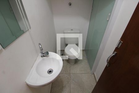 Casa à venda com 64m², 2 quartos e 2 vagasLavabo