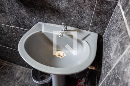 Casa à venda com 105m², 3 quartos e 3 vagasCasa 2 - Banheiro social