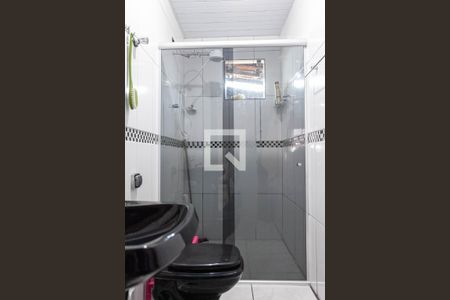 Casa à venda com 105m², 3 quartos e 3 vagasCasa 1 - Banheiro social