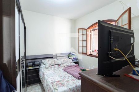 Casa à venda com 105m², 3 quartos e 3 vagasCasa 2 - Quarto 1