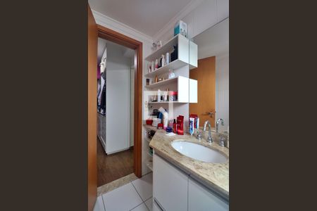 Apartamento para alugar com 144m², 3 quartos e 2 vagasBanheiro do Quarto 2 - Suíte 2
