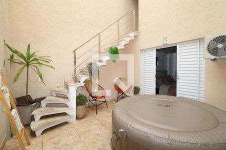 Casa à venda com 400m², 2 quartos e sem vagaÁrea comum