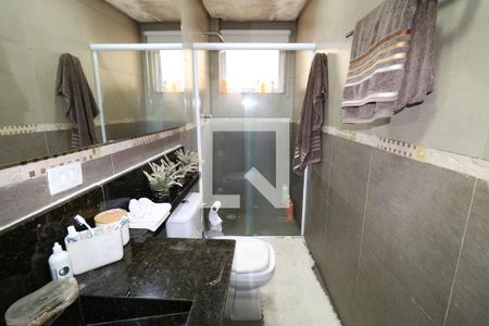 Casa à venda com 400m², 2 quartos e sem vagaBanheiro da Suíte 1