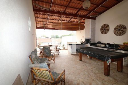 Casa à venda com 400m², 2 quartos e sem vagaTerraço